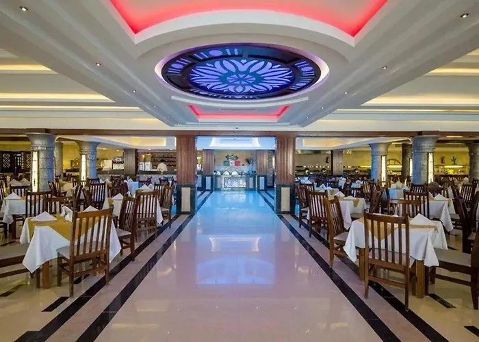 Aparthotel Mirage Bay Resort& Aqua Park